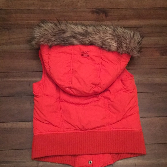 Hollister orange vest size large - Picture 2 of 3